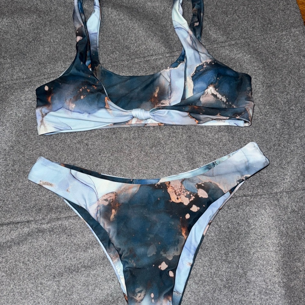 Zaful Blue and Black Artistic Bikini Set